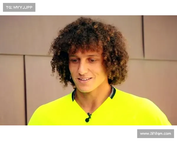 大卫路易斯多面手定位解析 探秘他在场上不同角色的转变与影响